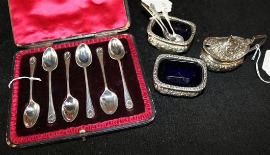 Six silver teaspoons cast with shell and floral motifs (cased) & a matched embossed silver 3-pce condiment set with 3 spoons